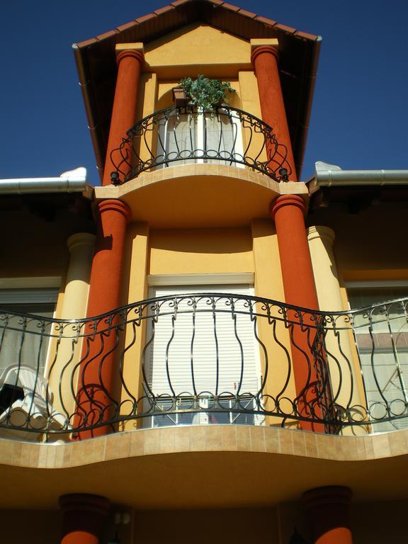 Mediterran-Apartmanok-Harkány Εξωτερικό φωτογραφία